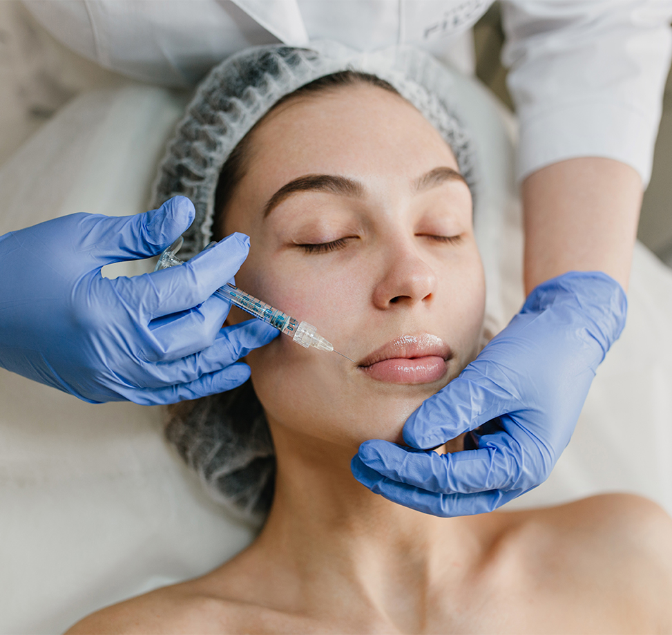 Botoksun Zararı Var Mı? Olası Yan Etkileri Neler?